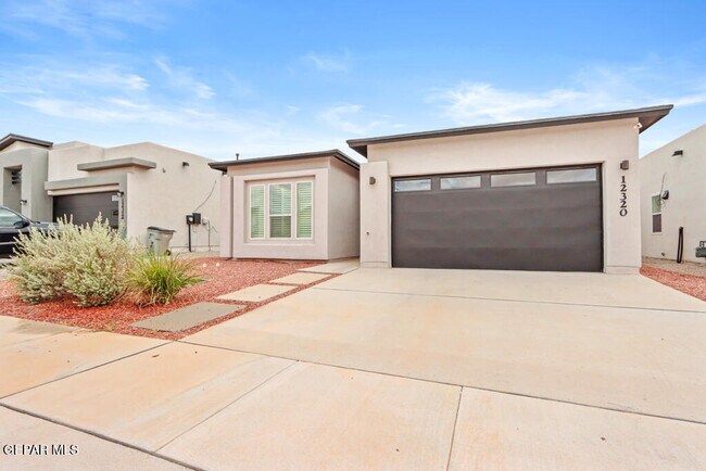 12320 Desert Pine Ave in El Paso, TX - Building Photo - Building Photo