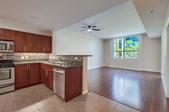 253 Tenth Ave in San Diego, CA - Building Photo - Building Photo