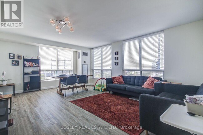 101-101 Subway Crescent