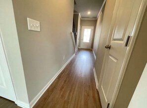 5136 Fox Den Rd in Oakwood, GA - Building Photo - Building Photo