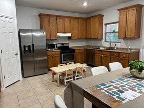 217 Kahlo Loop in Laredo, TX - Building Photo - Building Photo