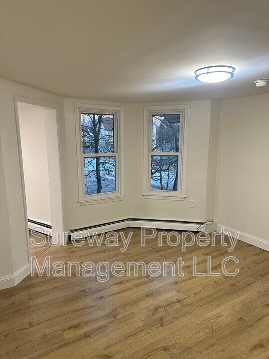 175 Bate Ave in Berlin Township, NJ - Building Photo