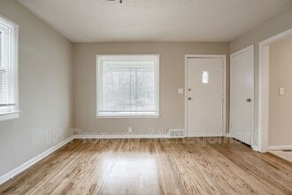 3437 Jackson Ave in Kansas City, MO - Building Photo - Building Photo