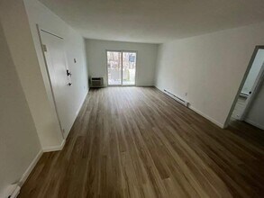 31 Vine St in Weymouth, MA - Building Photo - Building Photo