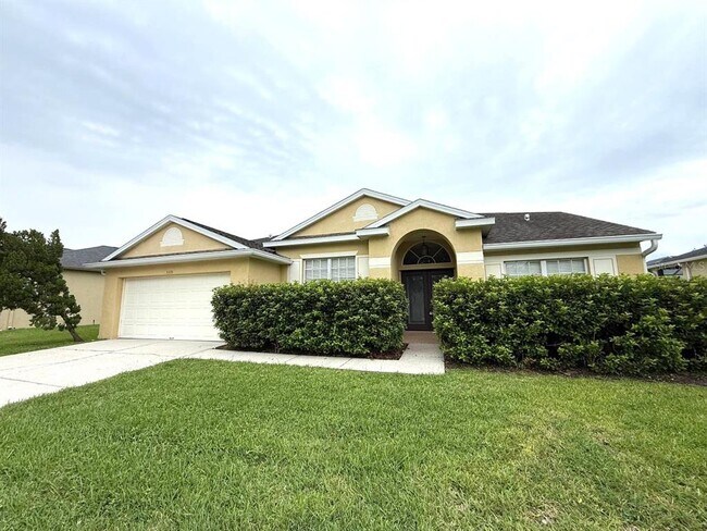 5335 Bold Venture Pl in Zephyrhills, FL - Building Photo - Building Photo