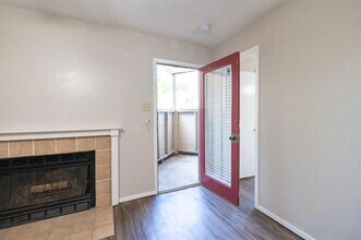 1614 Pecan Chase Cir in Arlington, TX - Building Photo - Building Photo