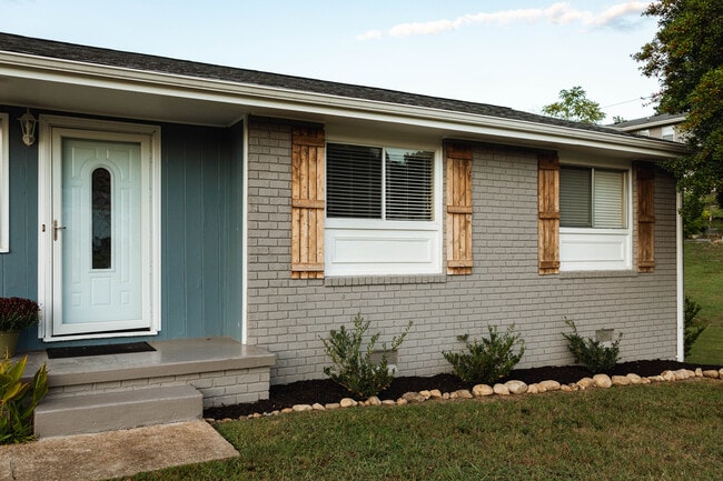 417 Forest Glen Dr in Chattanooga, TN - Building Photo - Building Photo