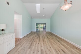 10808 SE Sea Pines Cir in Hobe Sound, FL - Building Photo - Building Photo