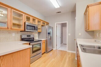 1118 Misty Isle Dr in Memphis, TN - Building Photo - Building Photo