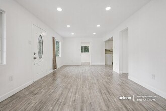 5209 Cronus St in Los Angeles, CA - Foto de edificio - Building Photo