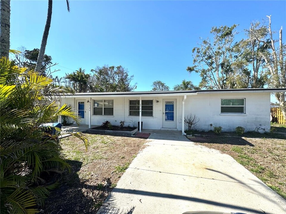 4412 100th St W in Bradenton, FL - Building Photo