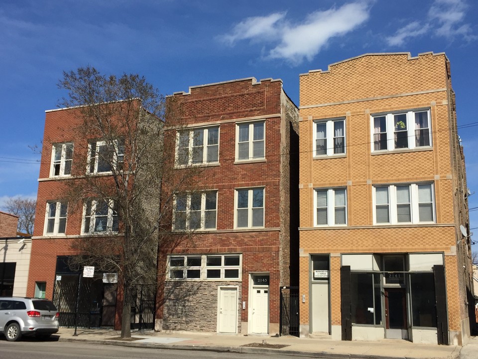 2143 N Western Ave in Chicago, IL - Building Photo