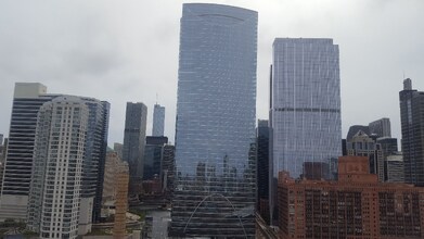 200 N Jefferson St, Unit 1907 in Chicago, IL - Foto de edificio - Building Photo