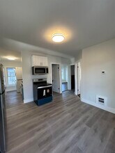 6 Holmes St in Nashua, NH - Building Photo - Building Photo