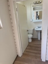 1723-1725 SE Mill St in Roseburg, OR - Building Photo - Building Photo