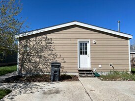 217 Silver Maple Dr in Bozeman, MT - Building Photo