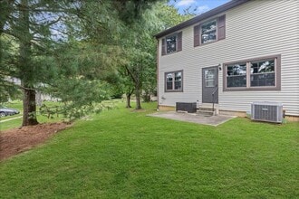 100 Greensward Ln in Cherry Hill Township, NJ - Building Photo - Building Photo