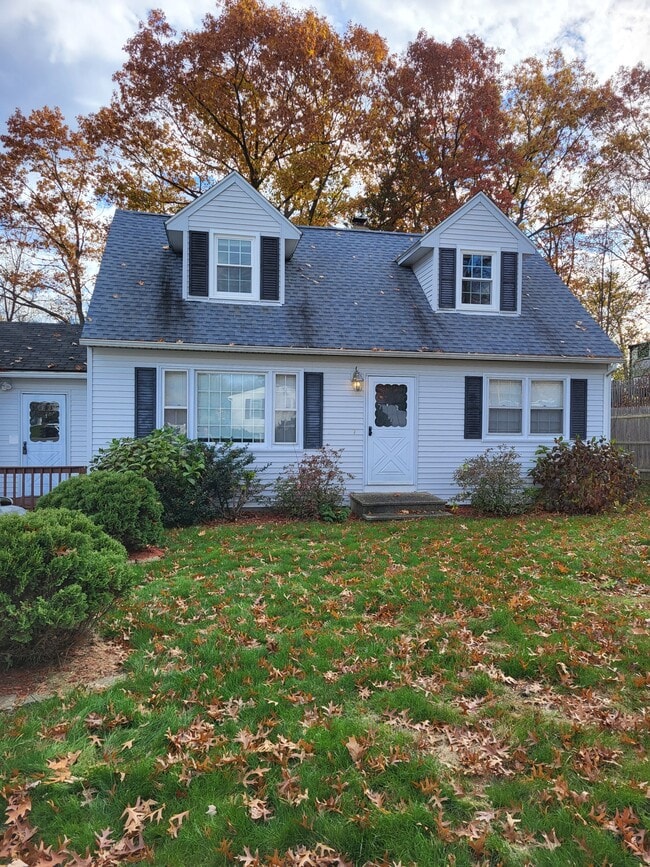 property at 141 Greenwood Ct