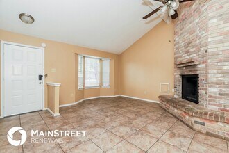 11319 Cache Path in San Antonio, TX - Foto de edificio - Building Photo