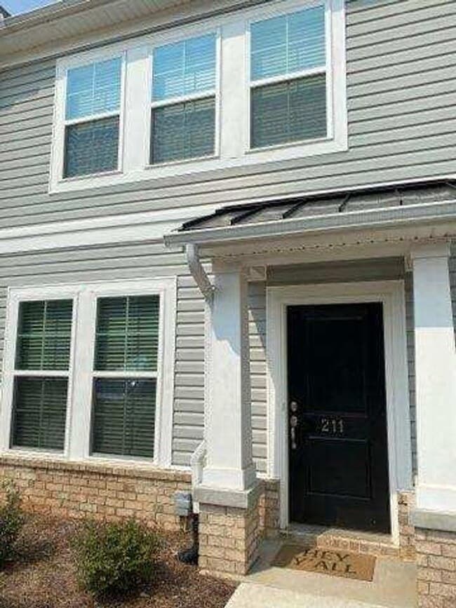 property at 211 Northwood St