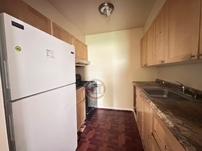 property at 2000 Mapes Ave