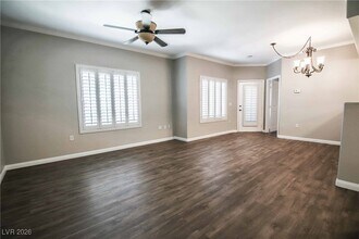 9303 Gilcrease Ave in Las Vegas, NV - Building Photo - Building Photo