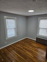 10 Wallace St, Unit 10 Wallace 2 in Enfield, CT - Building Photo - Building Photo