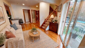 67-27 Exeter St in Queens, NY - Building Photo