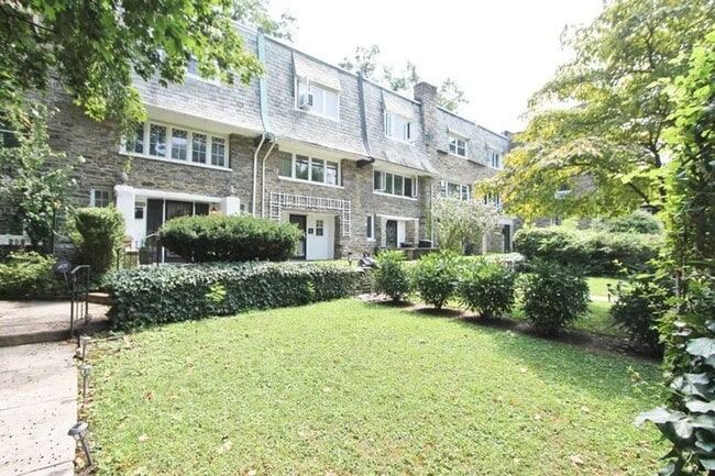 254 Meehan Ave in Philadelphia, PA - Building Photo - Building Photo