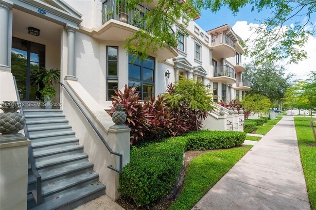 1650 Galiano St in Coral Gables, FL - Foto de edificio - Building Photo