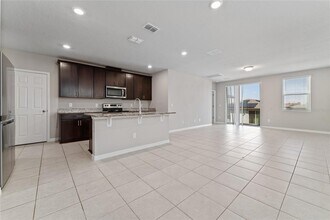 3085 Bella Vista Dr in Davenport, FL - Building Photo - Building Photo