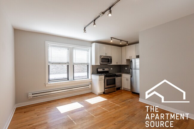 2408 N Kedzie Blvd, Unit 202