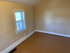 736 Jackson St-Unit -Upper in Wausau, WI - Building Photo - Building Photo