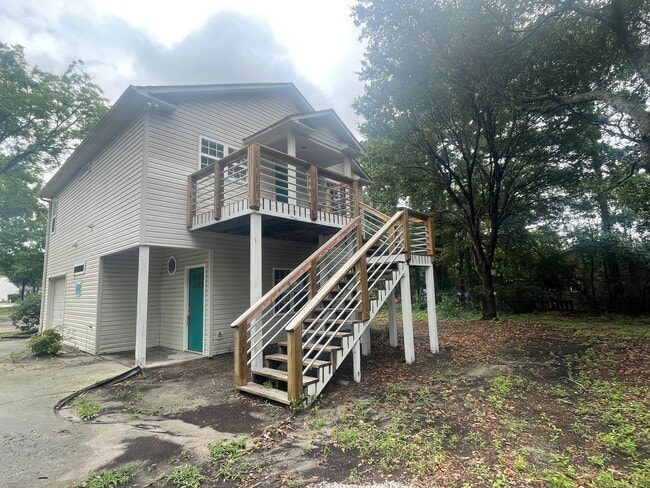 property at 4924 Old Mears Rd