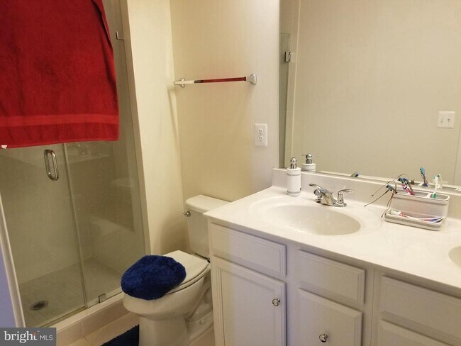 6090 Camerons Ferry Dr in Haymarket, VA - Building Photo - Building Photo