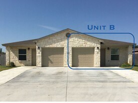 108 Lowes Blvd, Unit Unit B in Killeen, TX - Building Photo