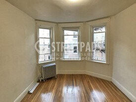 1185 Boylston St in Boston, MA - Building Photo