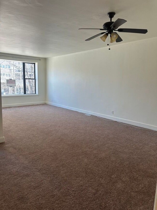 5826 N Broadway in Chicago, IL - Building Photo - Building Photo