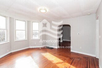 1014 Parkson Pl in Cincinnati, OH - Building Photo - Building Photo