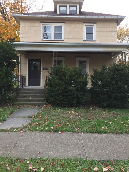 631 Park Ave in Dunkirk, NY - Building Photo