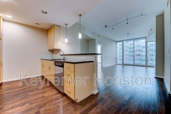 property at 5925 Almeda Rd
