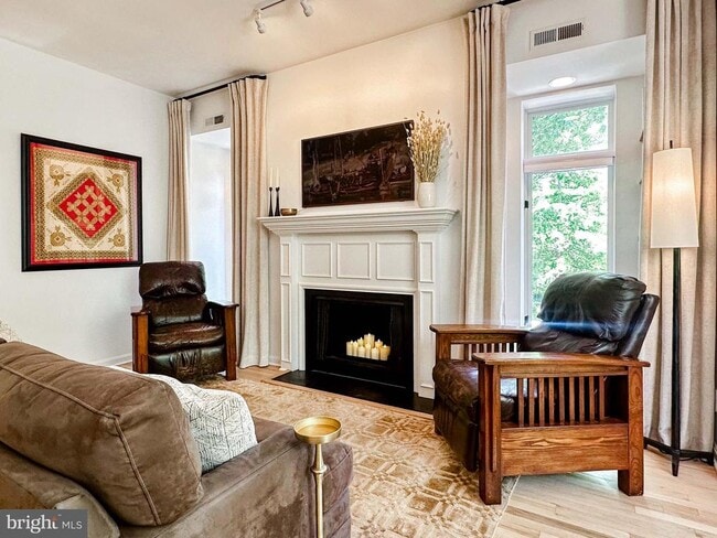 3101 P St NW in Washington, DC - Building Photo - Building Photo