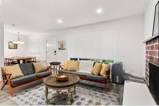 1803 15th Ave S, Unit 1803 in Seattle, WA - Building Photo - Building Photo