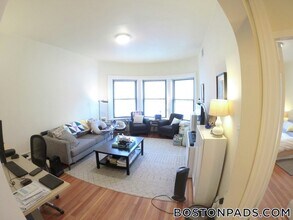1463 Beacon St, Unit 21 in Brookline, MA - Building Photo - Building Photo
