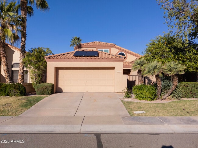 property at 306 E Stonebridge Dr