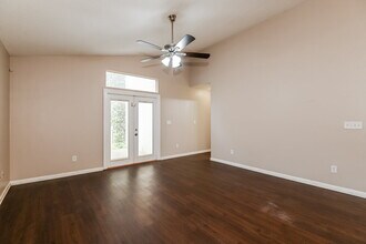 2112 S Cranbrook Ave in St. Augustine, FL - Foto de edificio - Building Photo