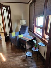 4564 E Talmadge Dr in San Diego, CA - Building Photo - Building Photo