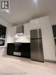 30 Cannon St W in Hamilton, ON - Building Photo