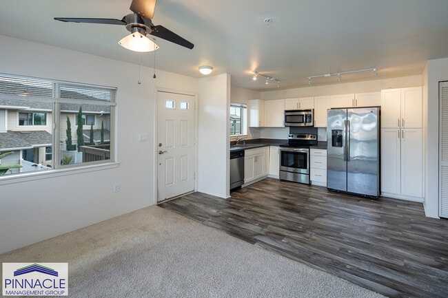 801 Kakala St in Kapolei, HI - Building Photo - Building Photo