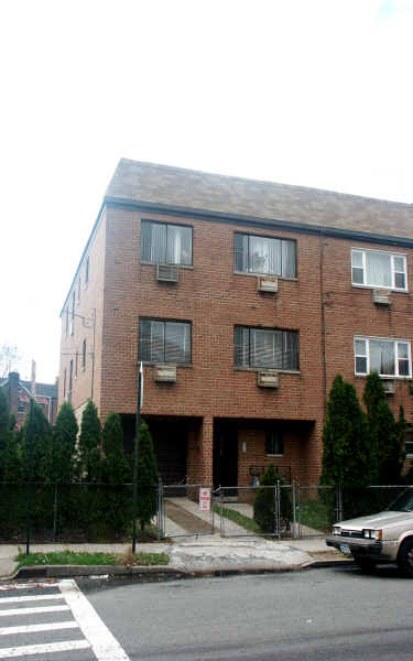 3575 Wilson Ave in Bronx, NY - Building Photo